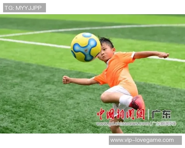 青少年足球俱乐部诚邀热爱足球的你加入我们共同成长的大家庭